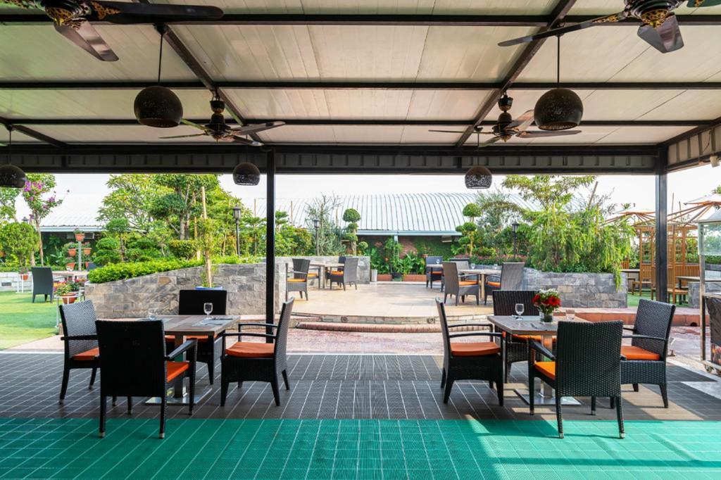 Dhaka Regency Hotel & Resort Daca Exterior foto