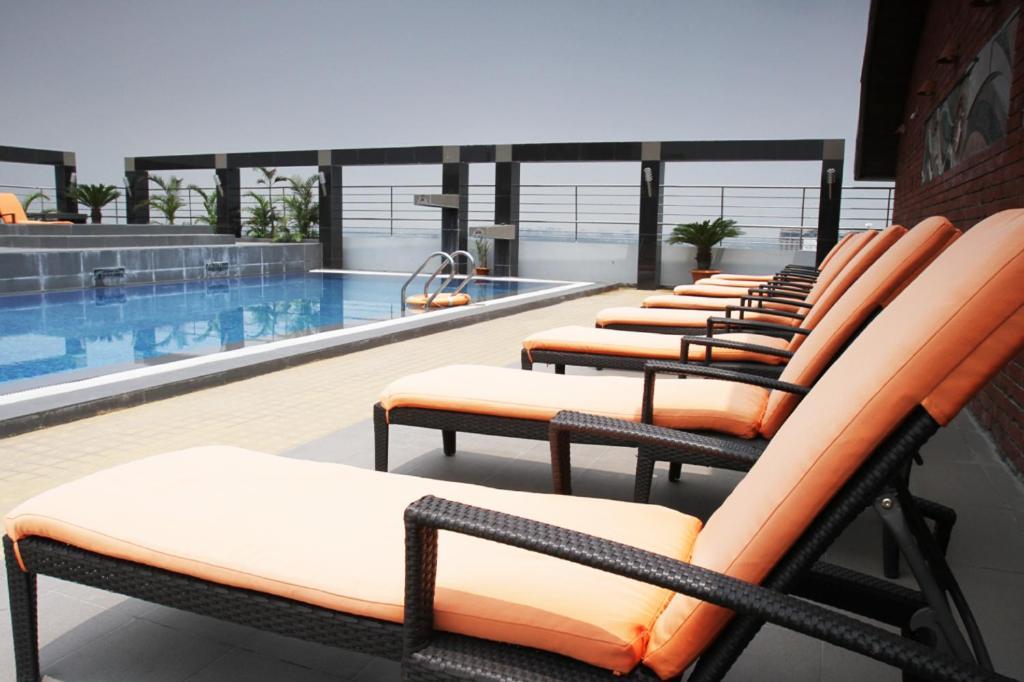 Dhaka Regency Hotel & Resort Daca Exterior foto