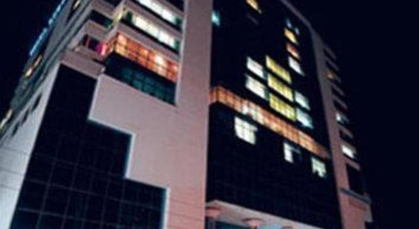 Dhaka Regency Hotel & Resort Daca Exterior foto
